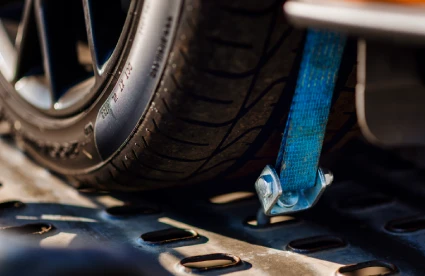 Who recovers the car after an accident listing