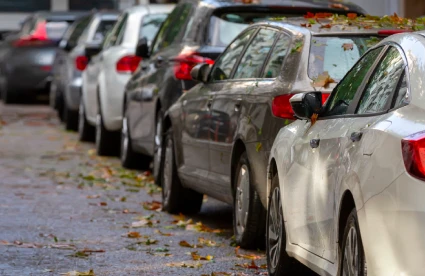 what to do when someone hits your parked car listing